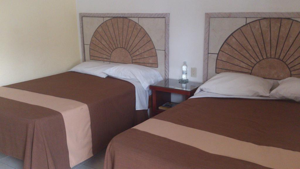 Hotel Albatros Palace Manzanillo Phòng bức ảnh