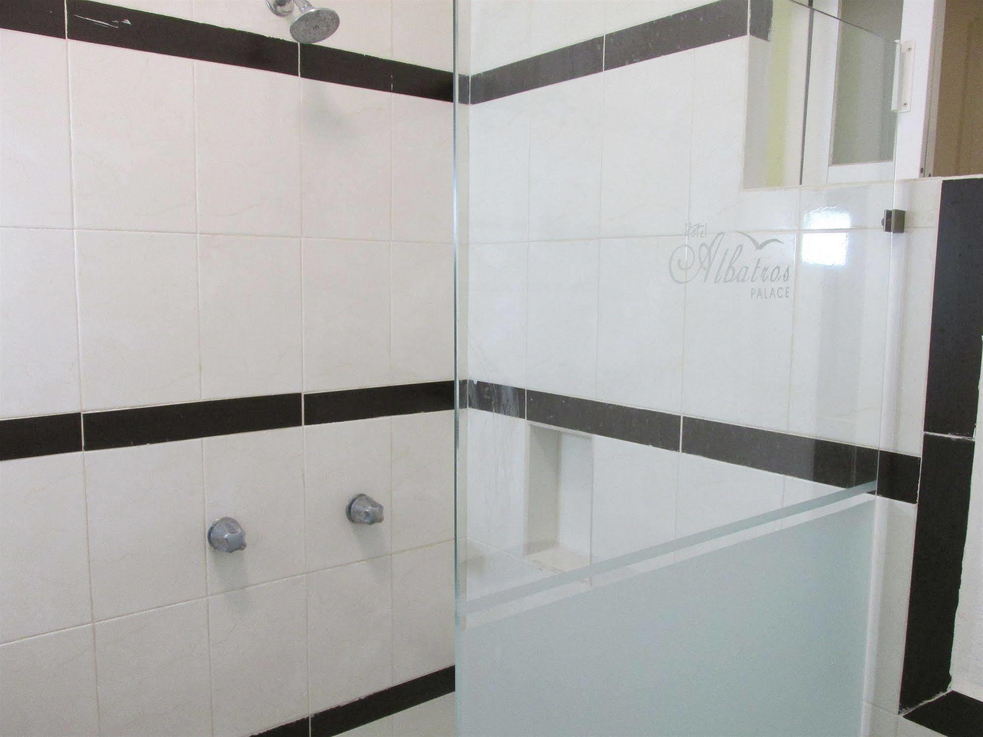 Hotel Albatros Palace Manzanillo Ngoại thất bức ảnh