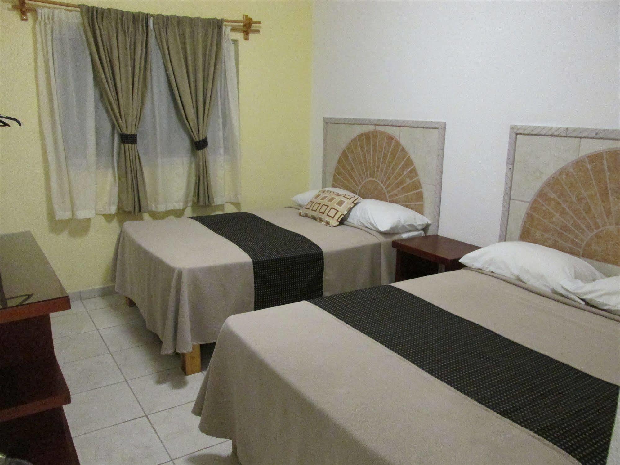 Hotel Albatros Palace Manzanillo Ngoại thất bức ảnh